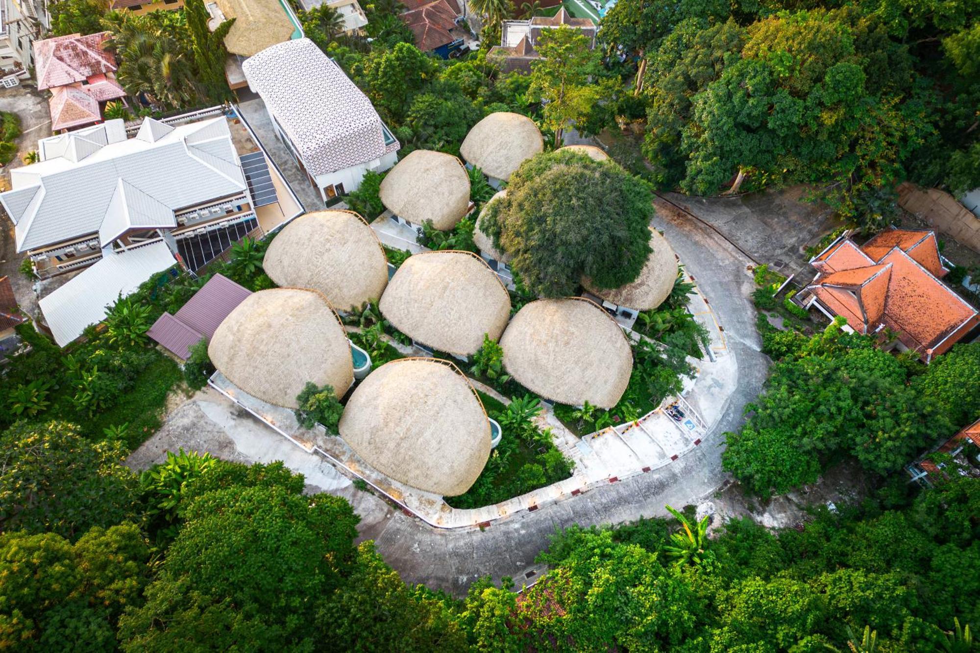 Three Monkeys Villas Patong Exteriör bild