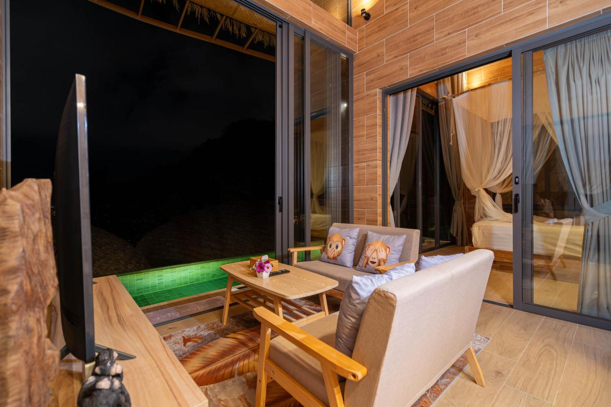 Three Monkeys Villas Patong Exteriör bild